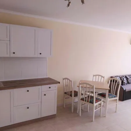 Sunny Apartment Pomorie