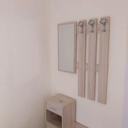 Sunny Apartment *